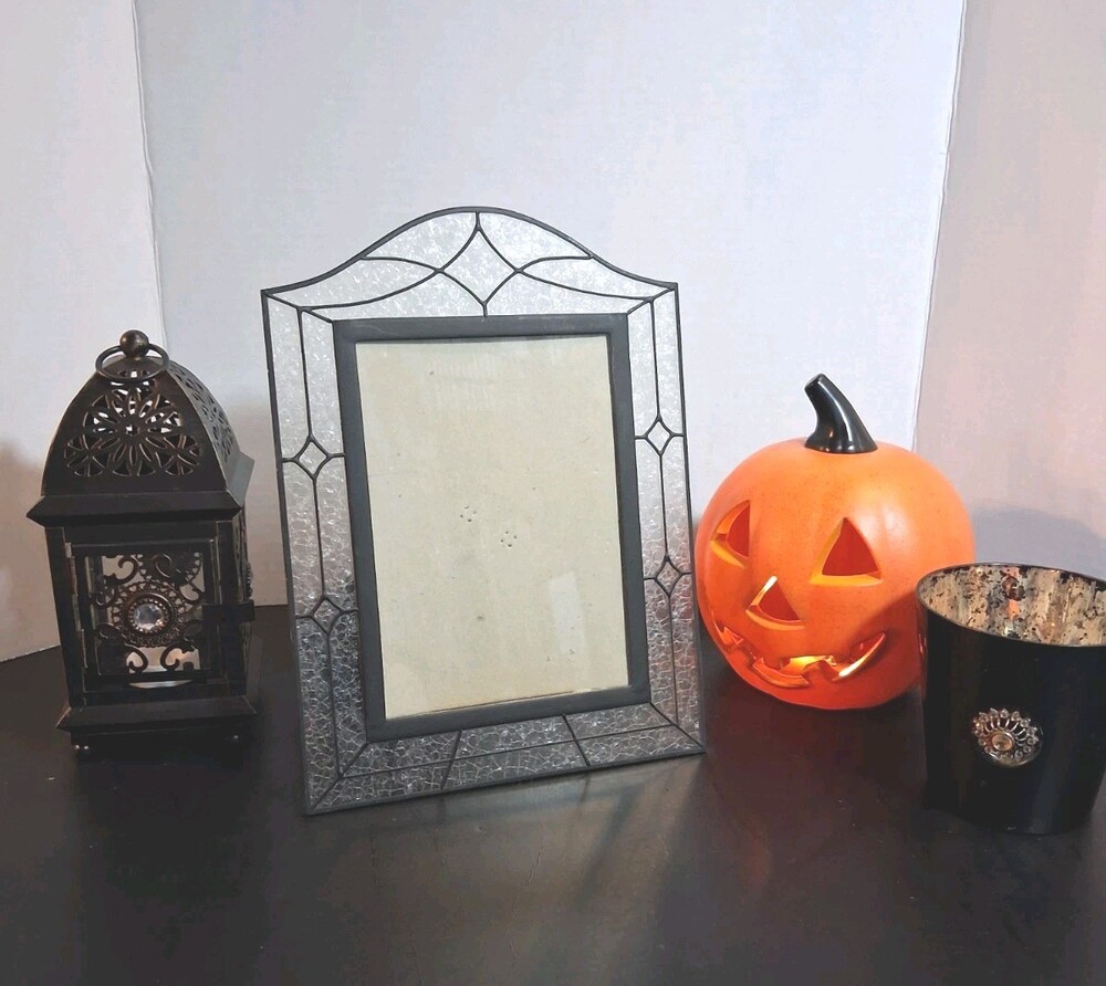 Vtg Black Edge Stained Glass Picture Frame 5x7 Arched Gothic Leaded Clear +Black